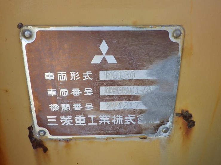 mitsubishi-mg130-motor-grader-image-43