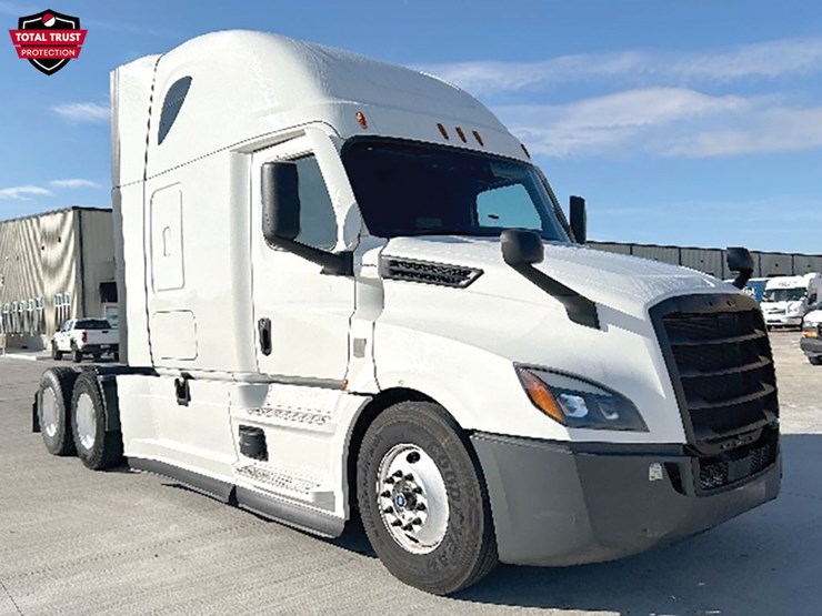 2022-freightliner-cascadia-126-image-1