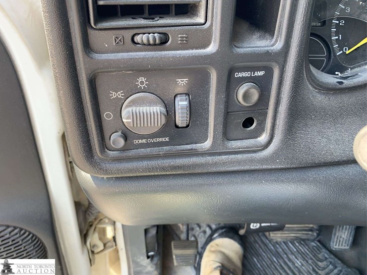1999-chevrolet-silverado-1500-image-15