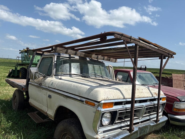 1976-ford-f250-image-17