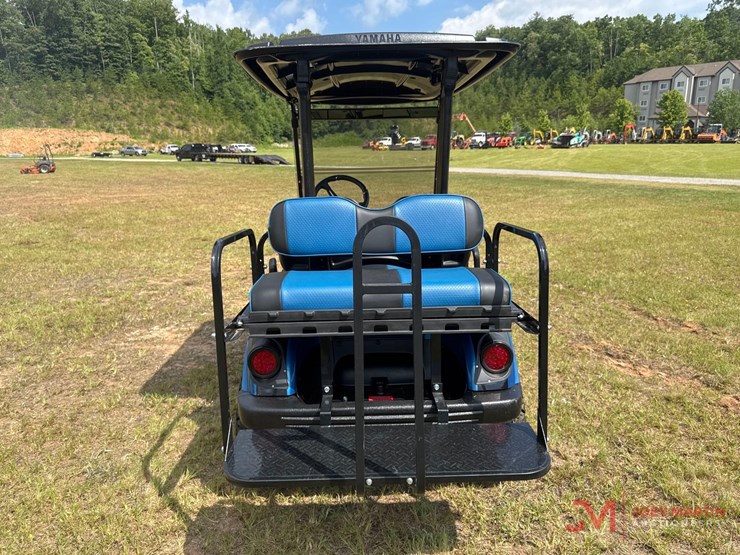 yamaha-4-seater-gas-powered-golf-cart-image-3