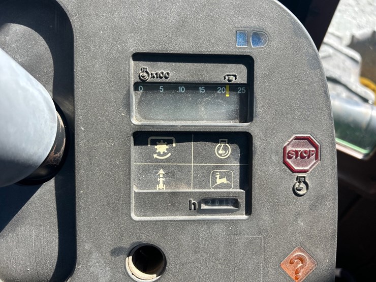 john-deere-8450-image-62
