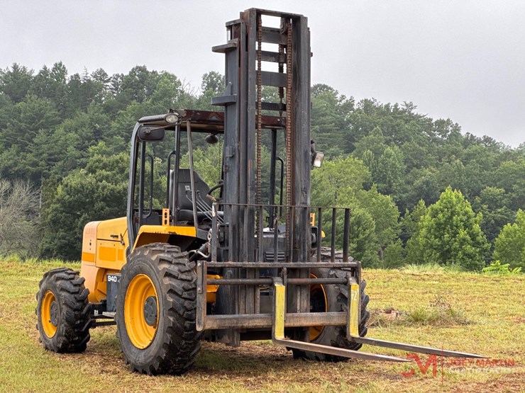 2018-jcb-940-image-1