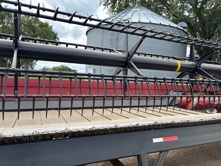 2018-case-ih-3162-image-27