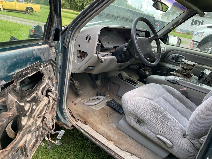 1996-chevrolet-1500-image-31