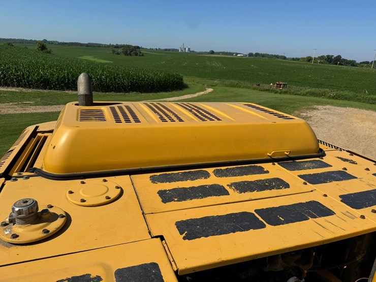 deere-230-lc-image-83