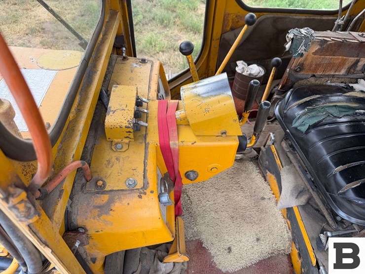 caterpillar-crawler-tractor---edwall,-wa-image-73