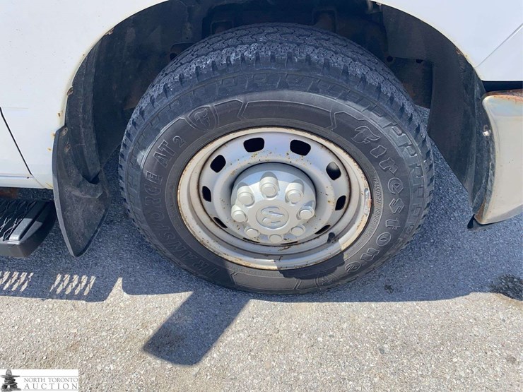 2011-dodge-2500-image-25