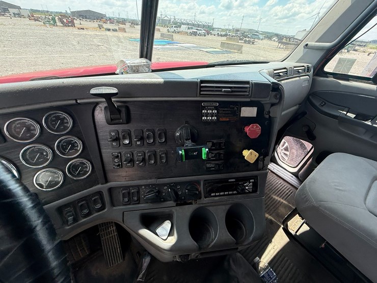 #47453-•-inop-2007-freightliner-columbia-t/a-truck-tractor-1fuja6cy07lx38975-inv#-47453-image-18