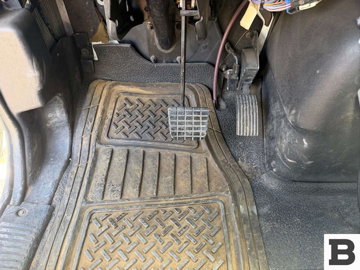 2006-international-durastar-4300-image-33