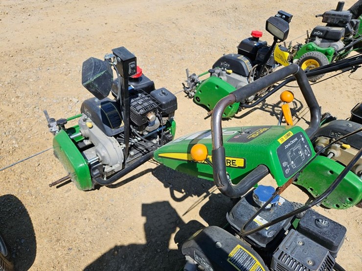 john-deere-180-image-3