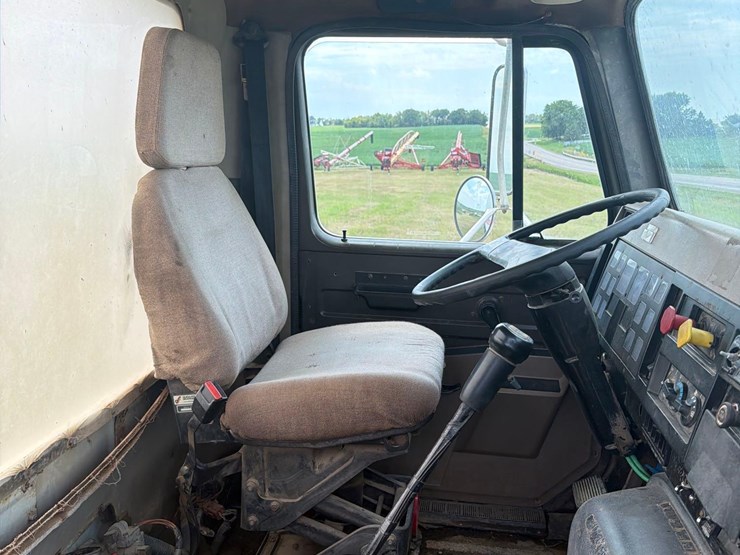 1991-cummins-855-image-51