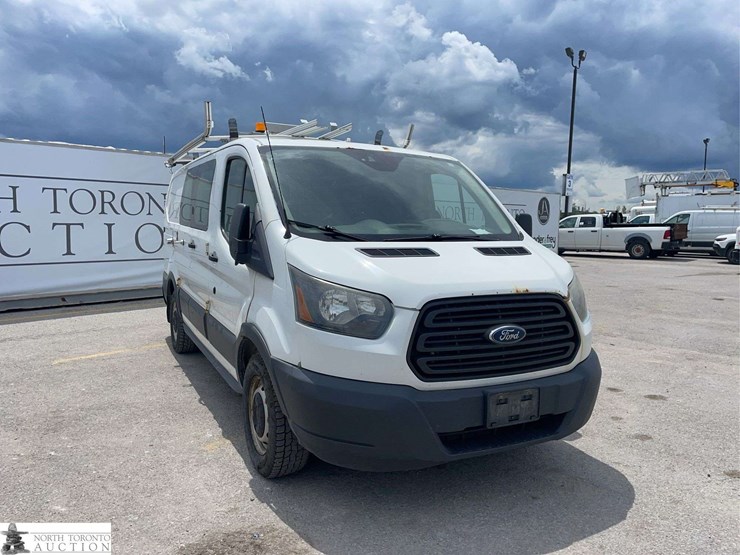 2016-ford-transit-image-3