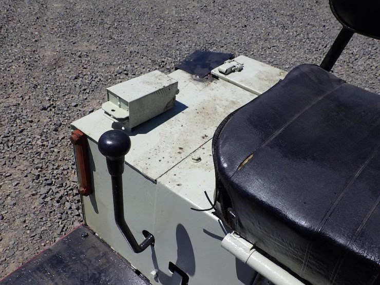 takeuchi-tb080-image-24