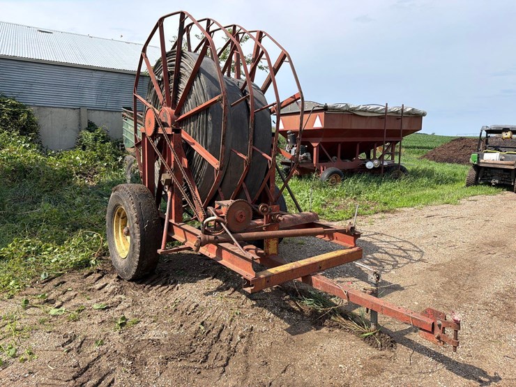 manure-hose-reel-cart-&-hose-image-4
