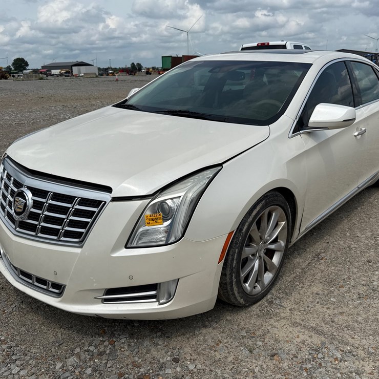 #48220 • 2013 Cadillac XTS Sedan 2G61R5S39D9103334 INV# 48220