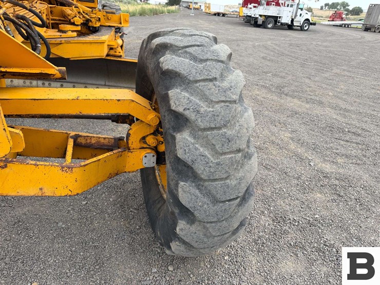 champion-d-600b-motor-grader-image-9