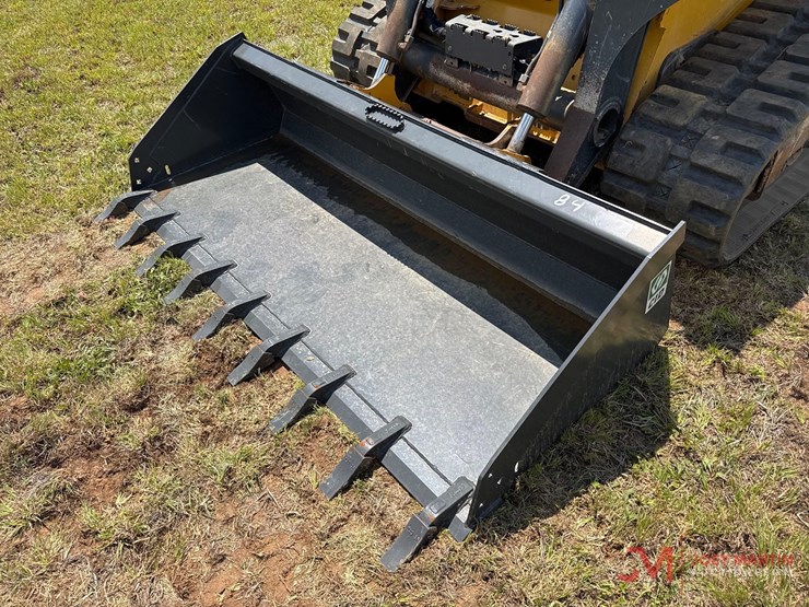 2023-deere-331g-image-8
