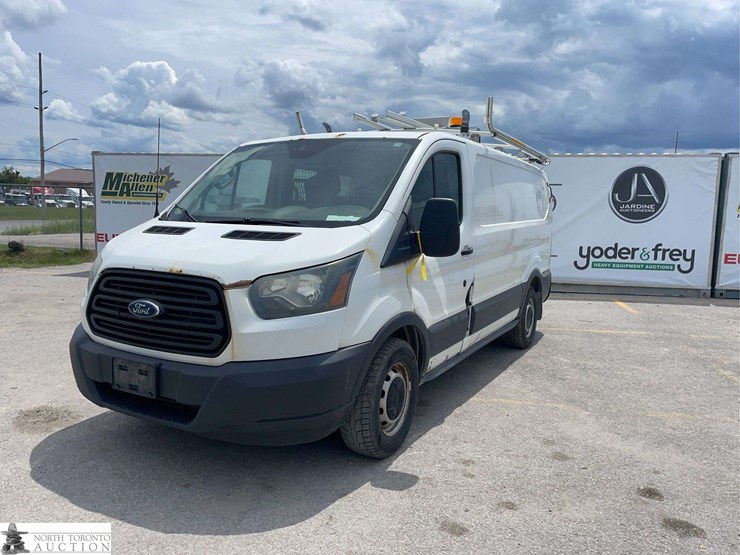 2016-ford-transit-image-1