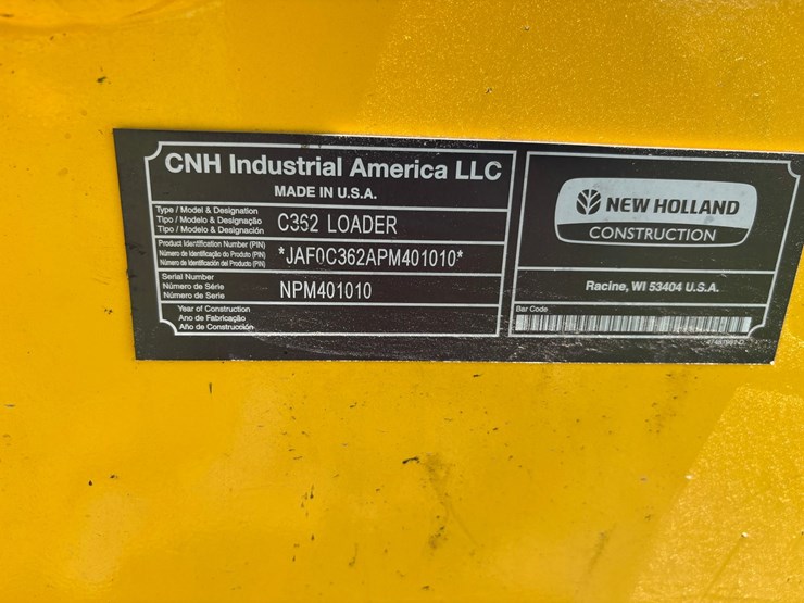 2025-new-holland-c362-image-90