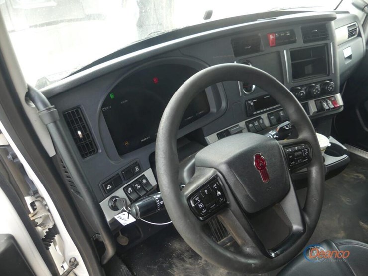 2022-kenworth-t680-image-15