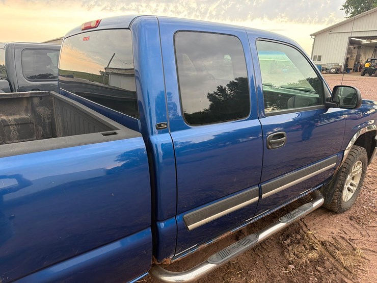 2003-chevrolet-k1500-image-29