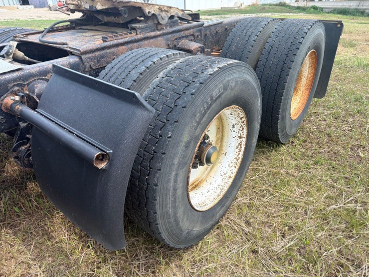 1991-cummins-855-image-29