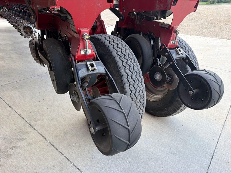 2012-case-ih-1250-image-41