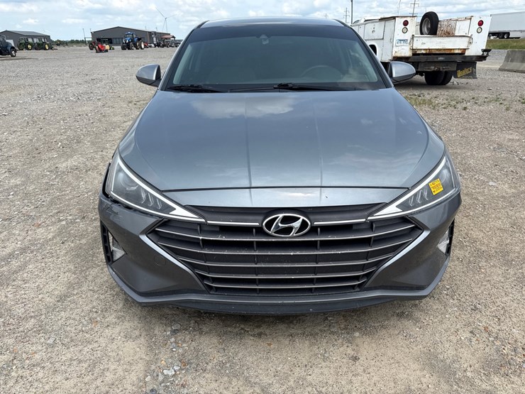 #42717-•-2019-hyundai-elantra-sedan-kmhd84lf4ku743043-inv#-42717-image-5