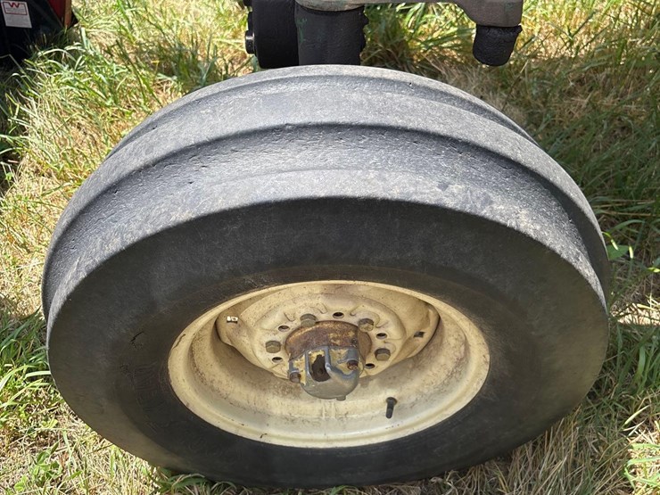 john-deere-3020-image-21