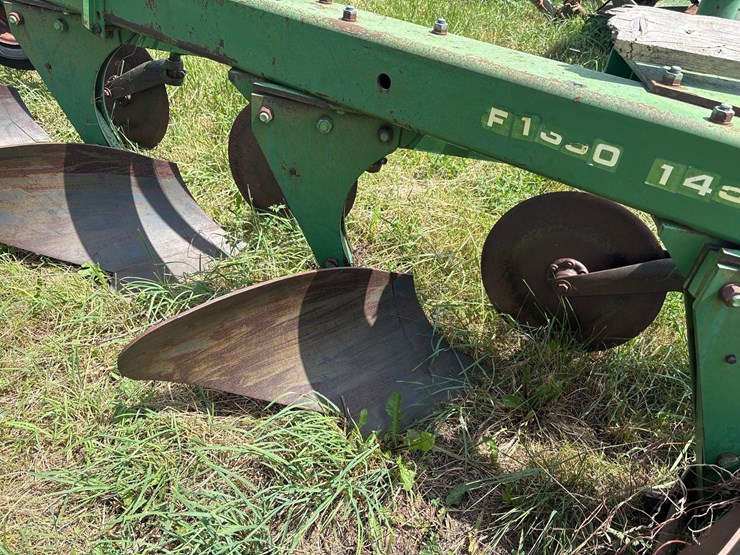 john-deere-1350-image-11