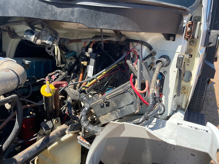 2003-international-durastar-4400-image-26