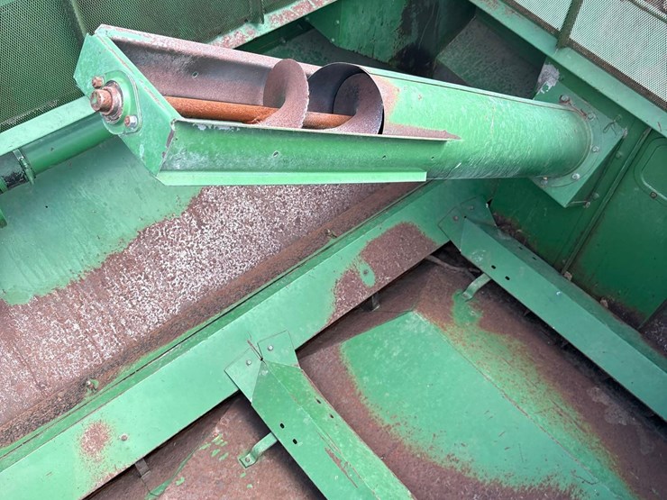 john-deere-6600-image-92