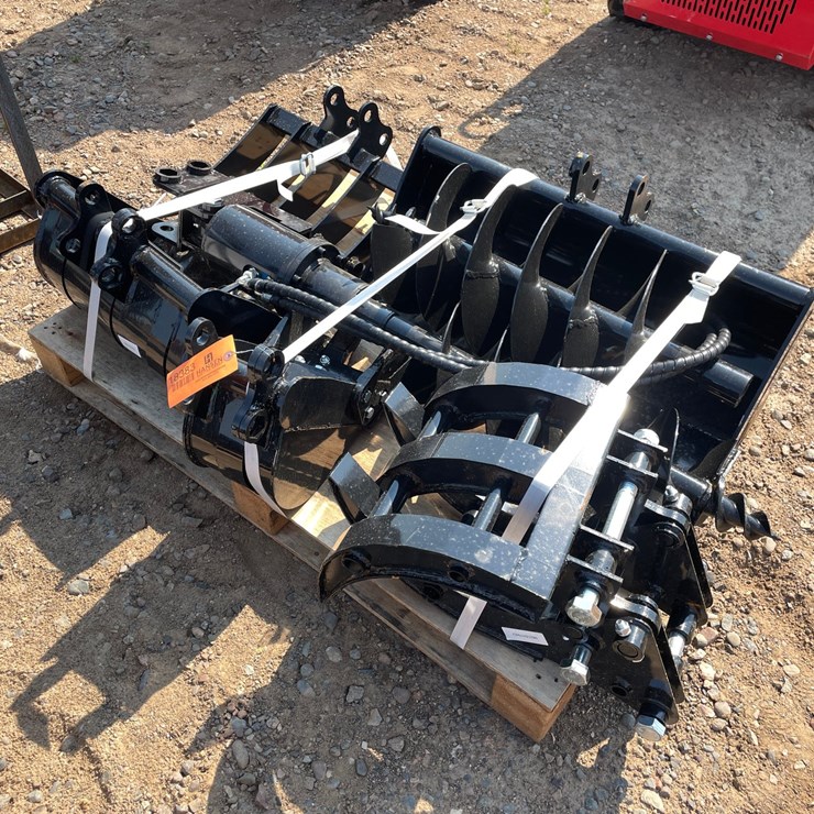 #18383 • Unused 2026 AGT Mini Excavator Attachments (Princeton, MN)