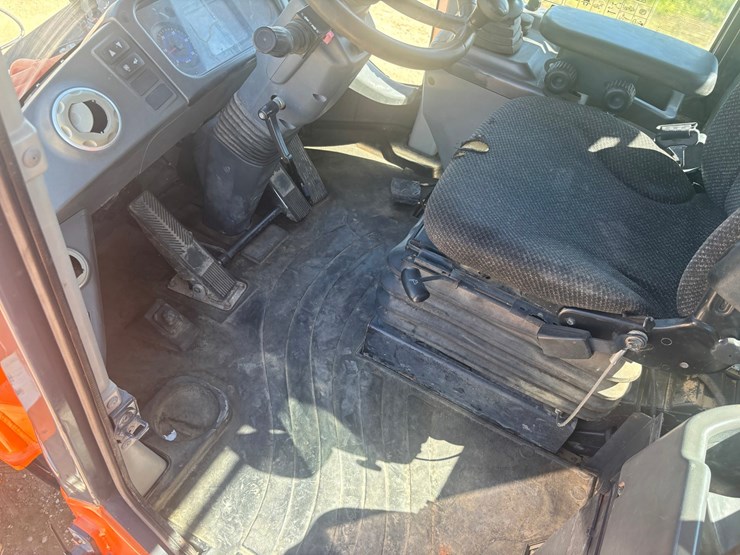 2013-doosan-dl250tc-image-70
