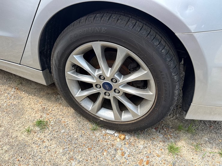 #48153-•-2017-ford-fusion-se-sedan-3fa6p0hd4hr287339-inv#-48153-image-9