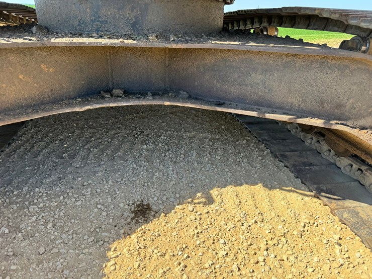 deere-230-lc-image-108