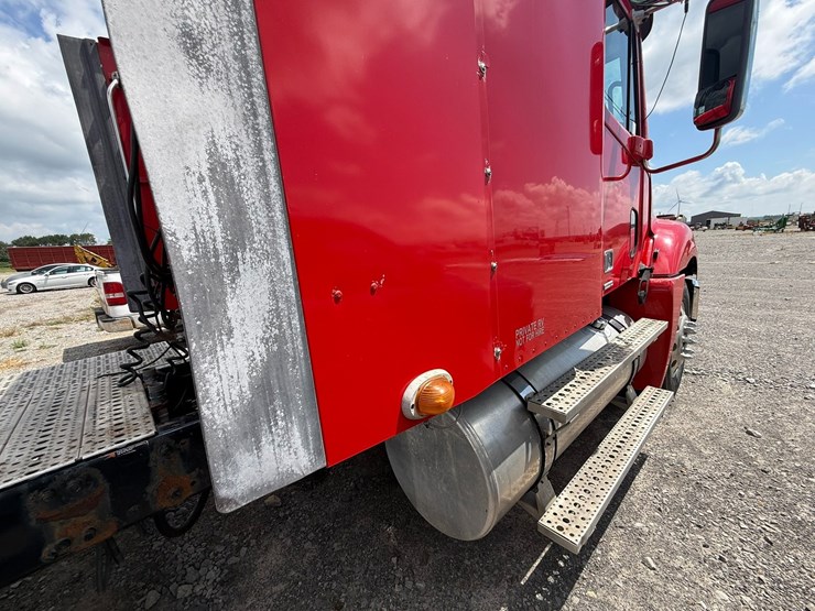 #47453-•-inop-2007-freightliner-columbia-t/a-truck-tractor-1fuja6cy07lx38975-inv#-47453-image-29