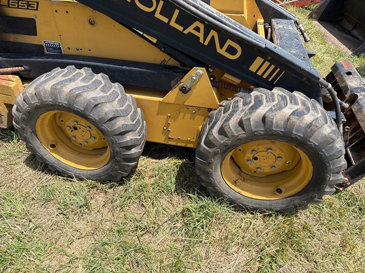 new-holland-l553-image-13