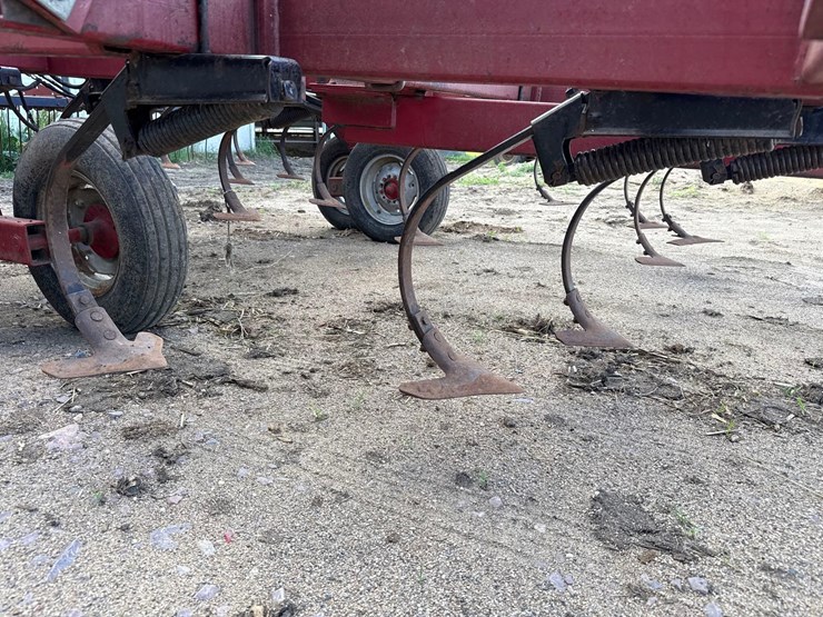 case-ih-4600-image-65