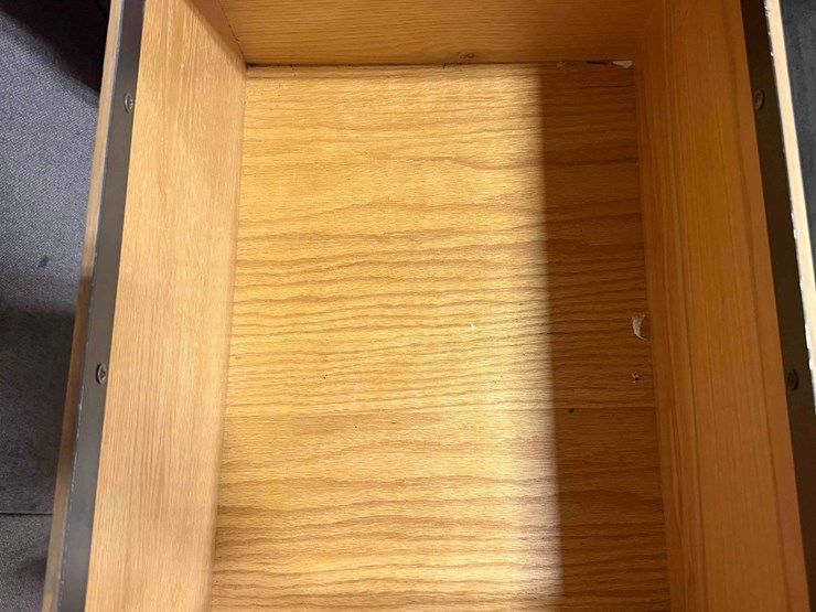5'x52"-l-shaped-desk-image-5
