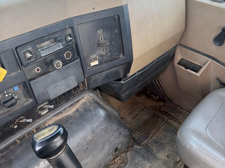 1991-cummins-855-image-39