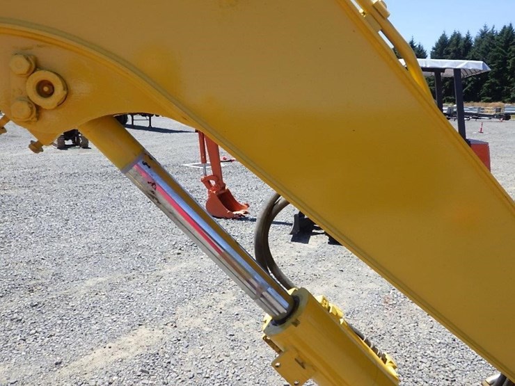 komatsu-pc35mr-1-image-16