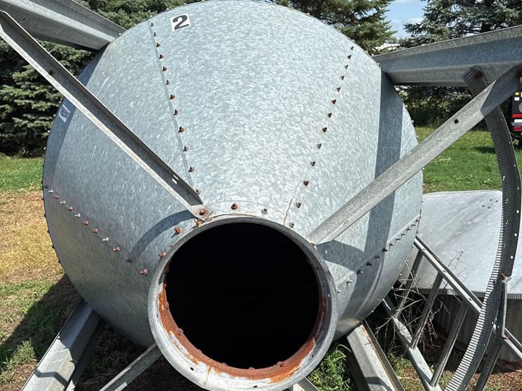 approx-9-ton-chore-time-bulk-bin-image-14