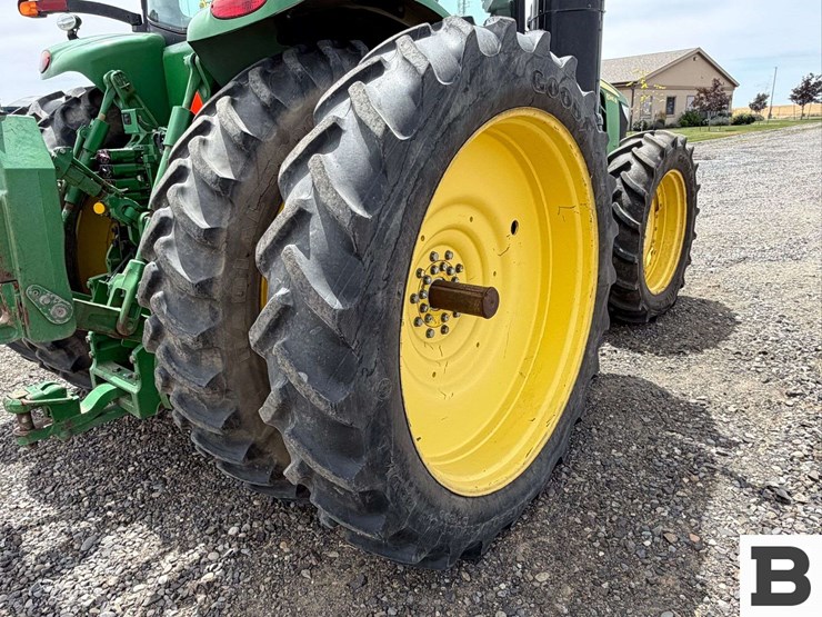 2014-john-deere-8345r-image-38