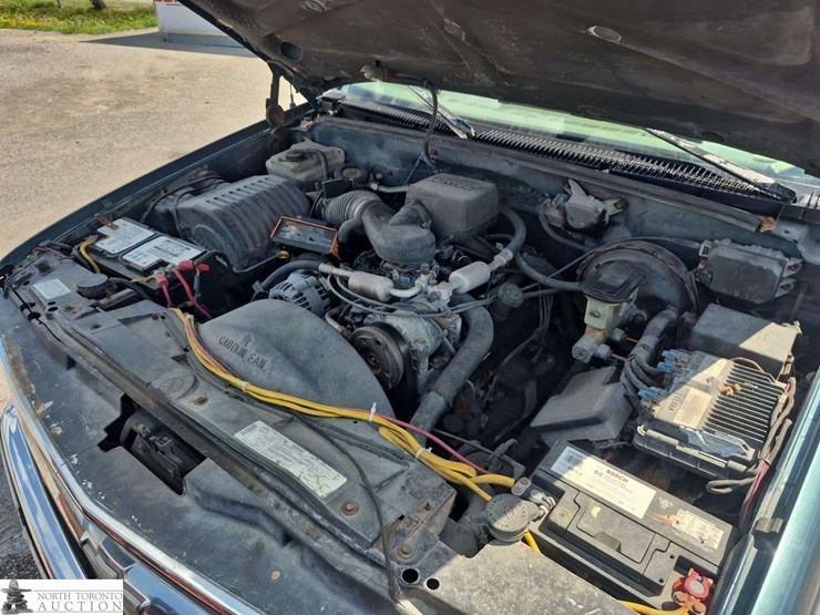 1997-chevrolet-tahoe-image-11
