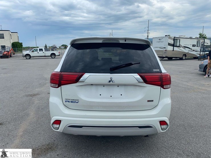 2022-mitsubishi-outlander-image-6