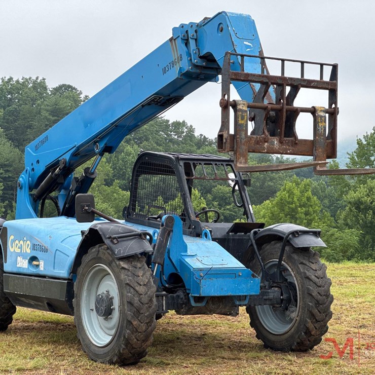 2015 GENIE GTH636