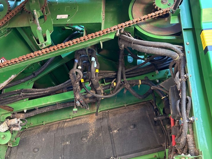 2012-john-deere-s680-image-63