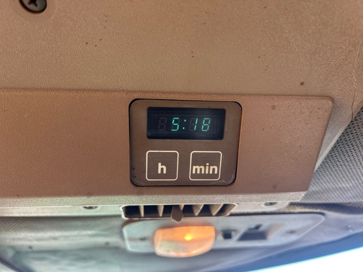 john-deere-8450-image-67